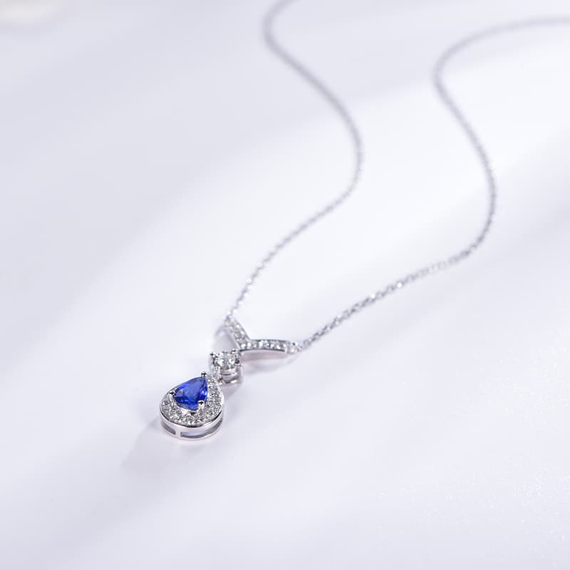 天空の雫 サファイア ネックレス　パワーストーン アクセサリー 