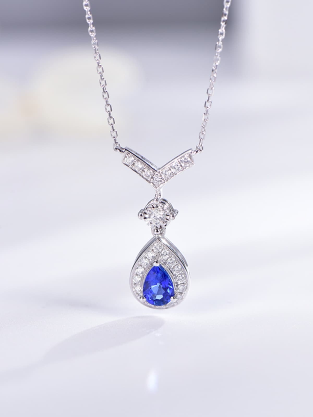 天空の雫 サファイア ネックレス　パワーストーン アクセサリー 
