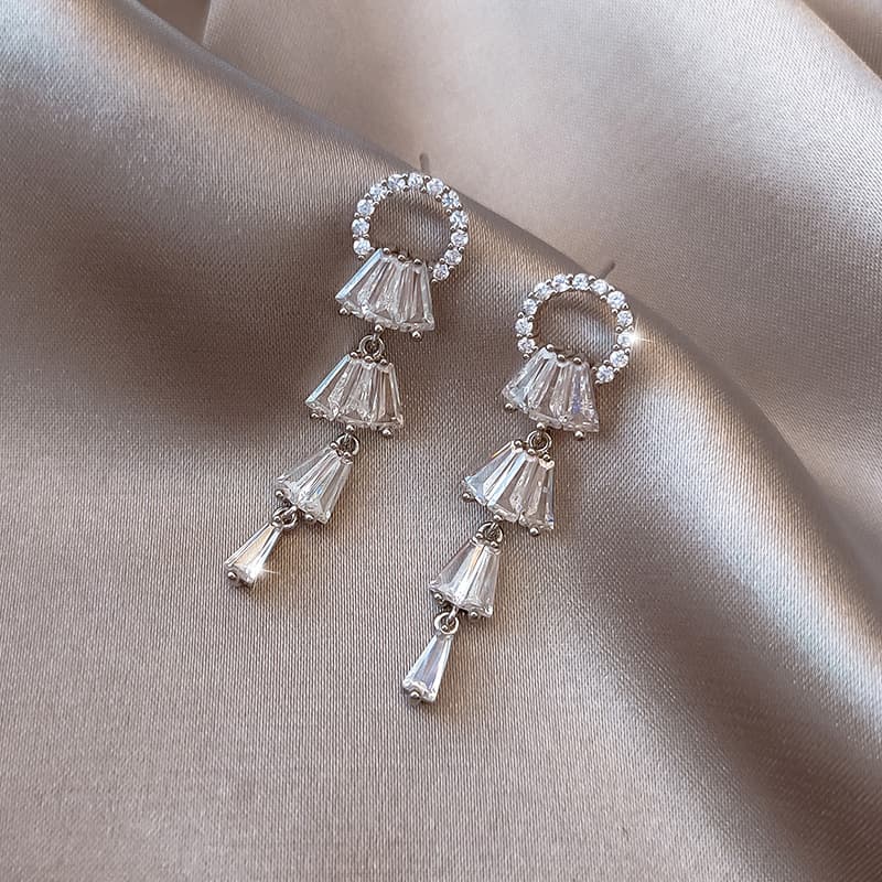 パワーストーン アクセサリー パワーストーン アクセサリー 煌めき水晶の涙滴イヤリング