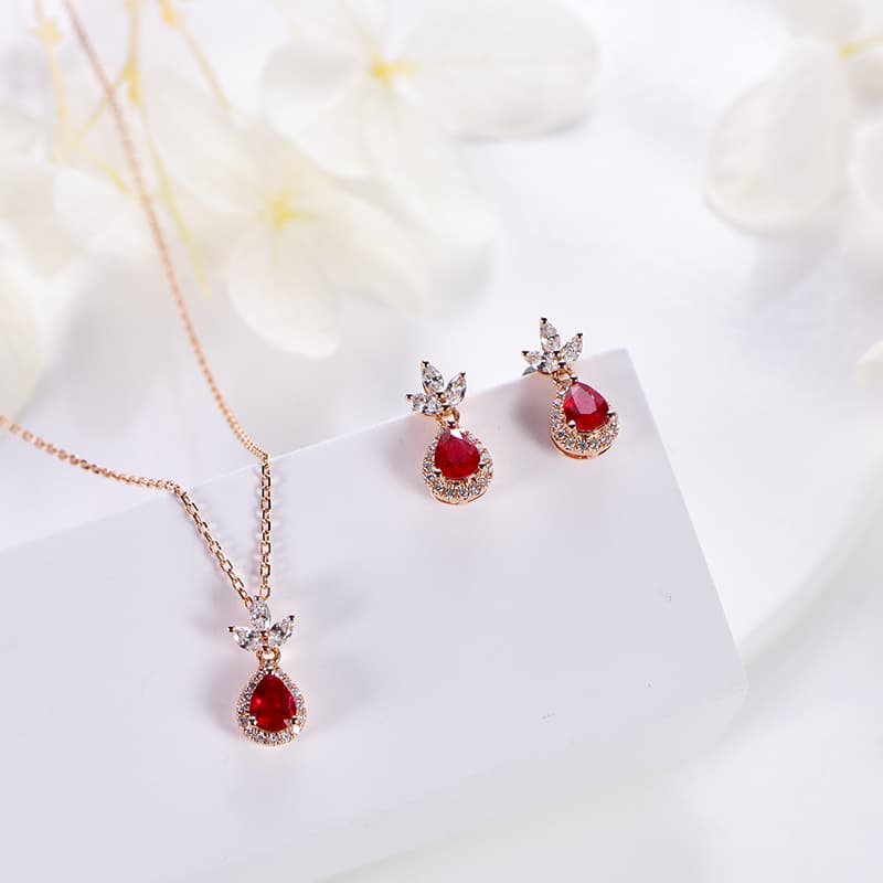 パワーストーン アクセサリー しずく煌めき 王冠モチーフネックレス