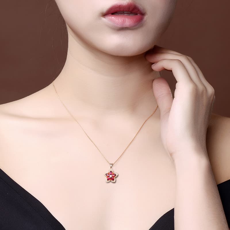 華やか花模様の宝石ネックレス　パワーストーン アクセサリー 