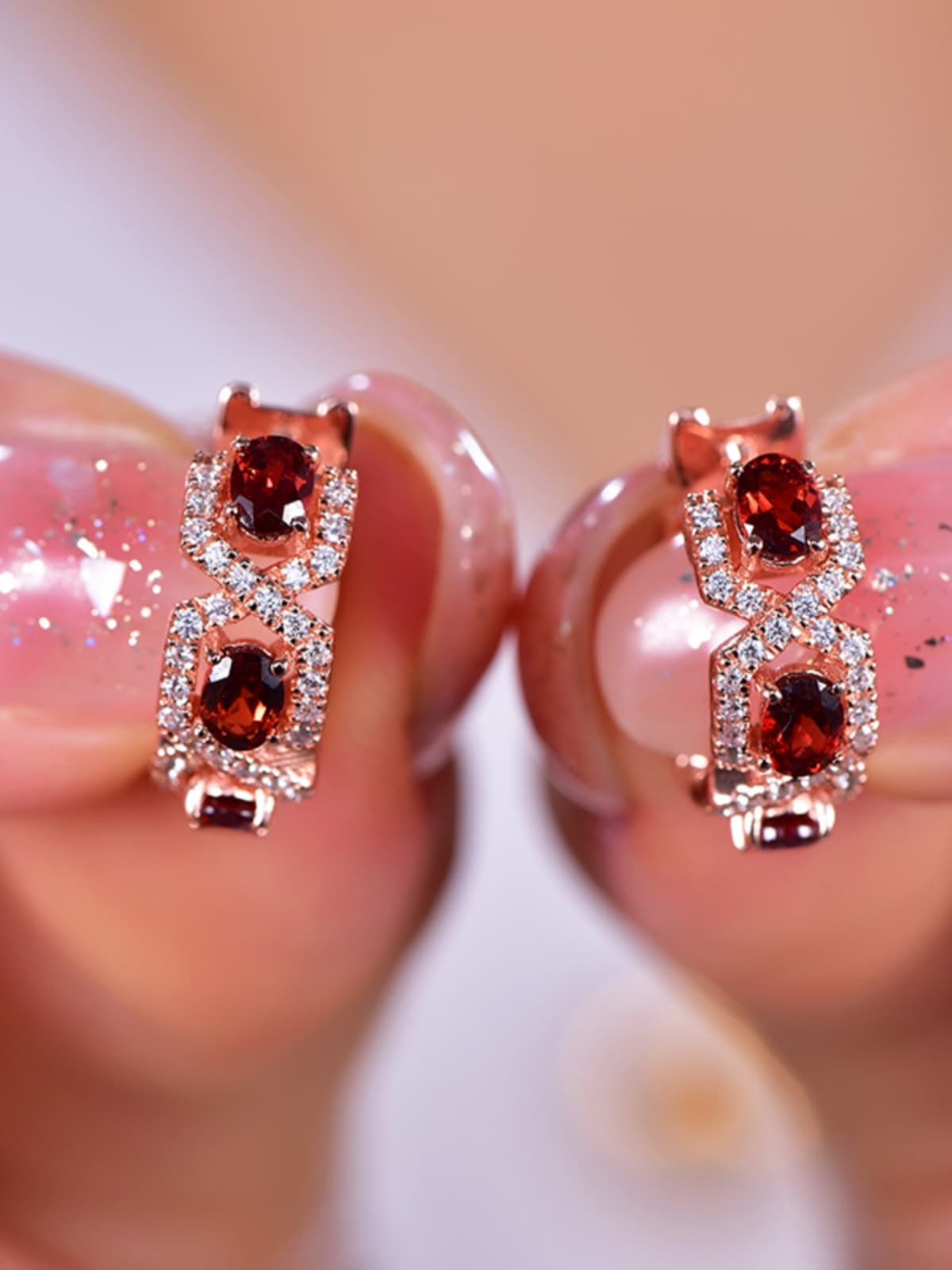 華やか宝石のきらめき フープ型イヤリング　パワーストーン アクセサリー 