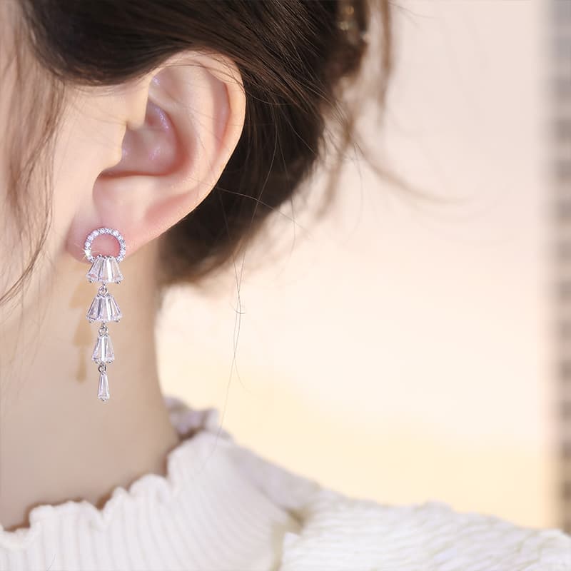 パワーストーン アクセサリー パワーストーン アクセサリー 煌めき水晶の涙滴イヤリング