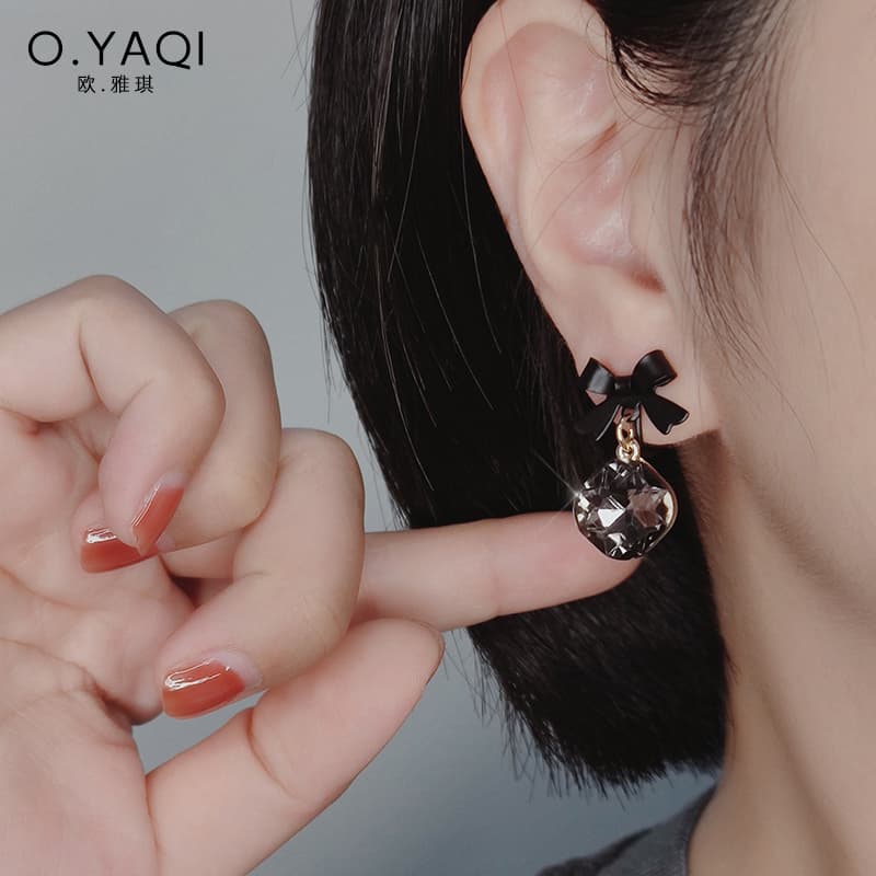 蝶結びリボン 煌めき結晶 しずくイヤリングパワーストーン アクセサリー 