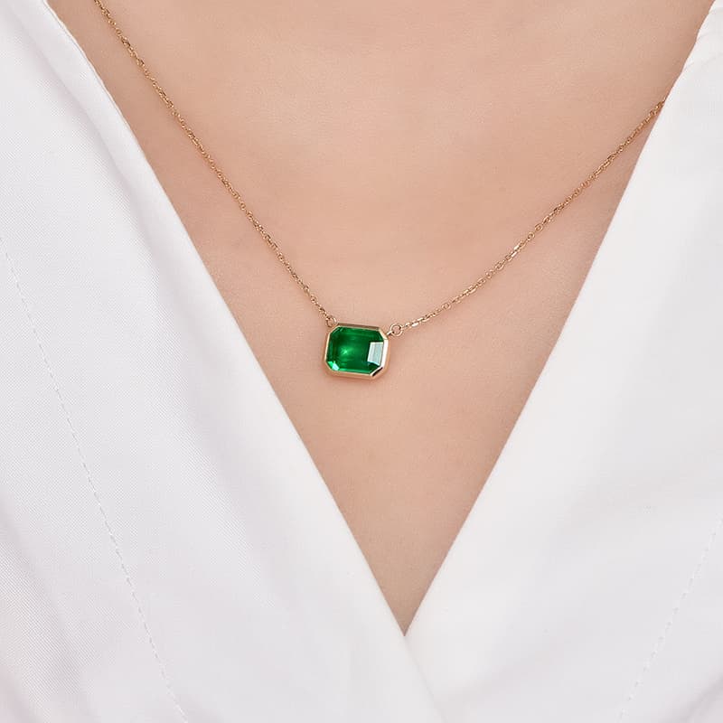 魅惑の緑玉 シンプル一粒ネックレス　パワーストーン アクセサリー 