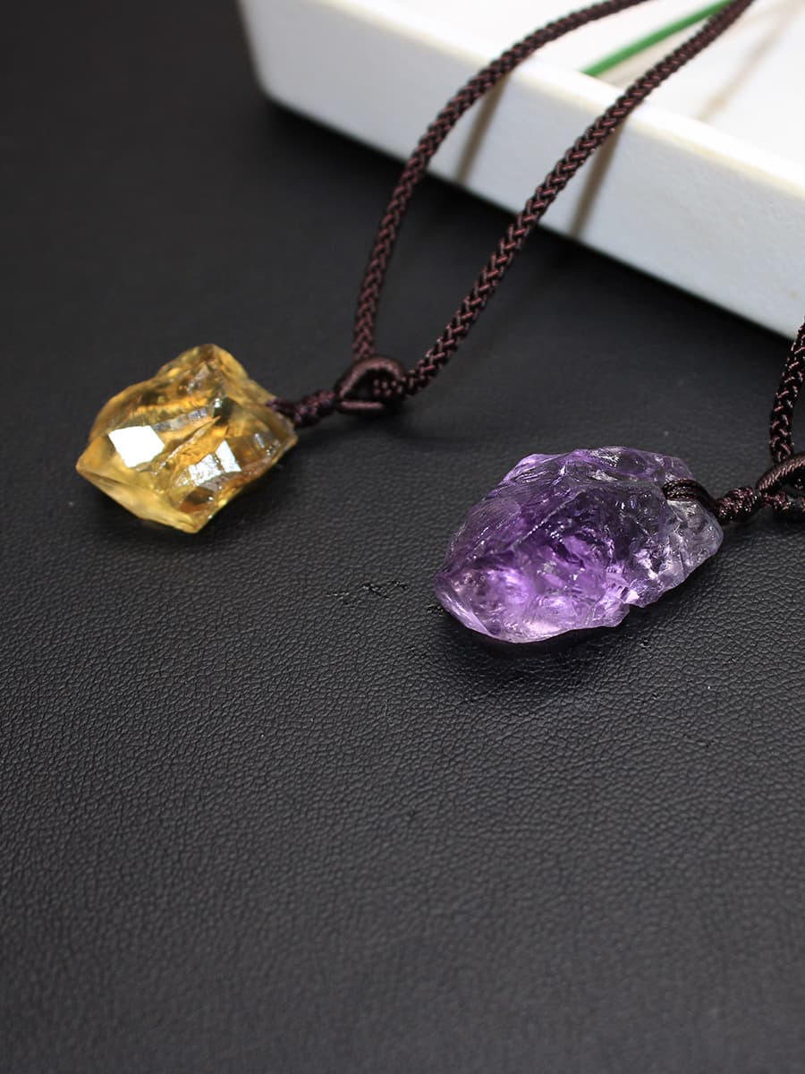 原石ペンダント 天然石の輝き パワーストーン アクセサリー