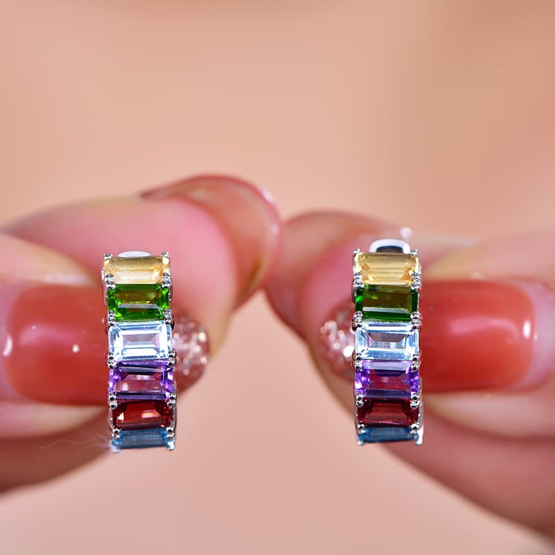 虹色宝石のフープピアス パワーストーン アクセサリー