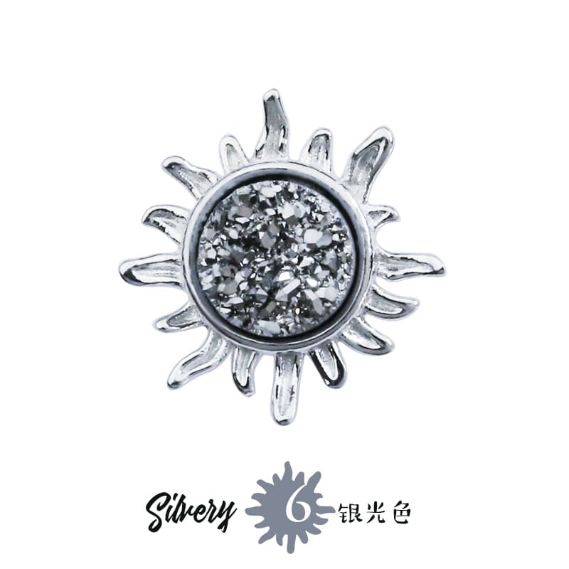神秘の輝き 天然石スタッドピアス パワーストーン アクセサリー (ラブラドライト)
