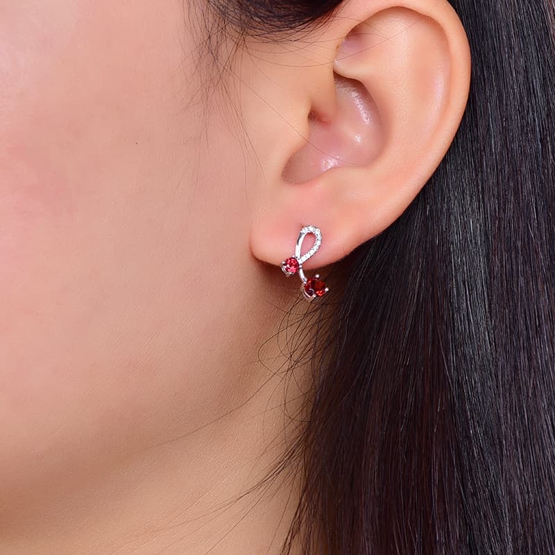 情熱の輝き 二連ルビーピアス パワーストーン アクセサリー