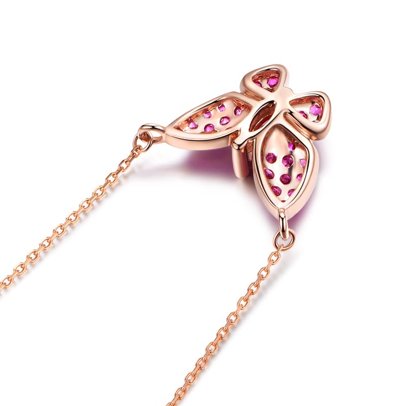パワーストーン アクセサリー 蝶々の輝き 宝石ペンダント
