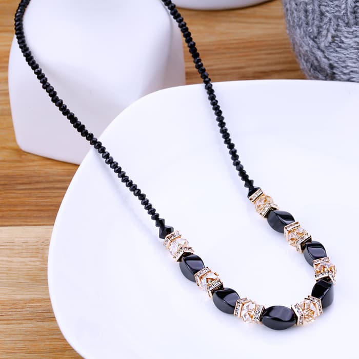 天然石の輝き 上品なクリスタルネックレス(オニキス水晶) パワーストーン アクセサリー
