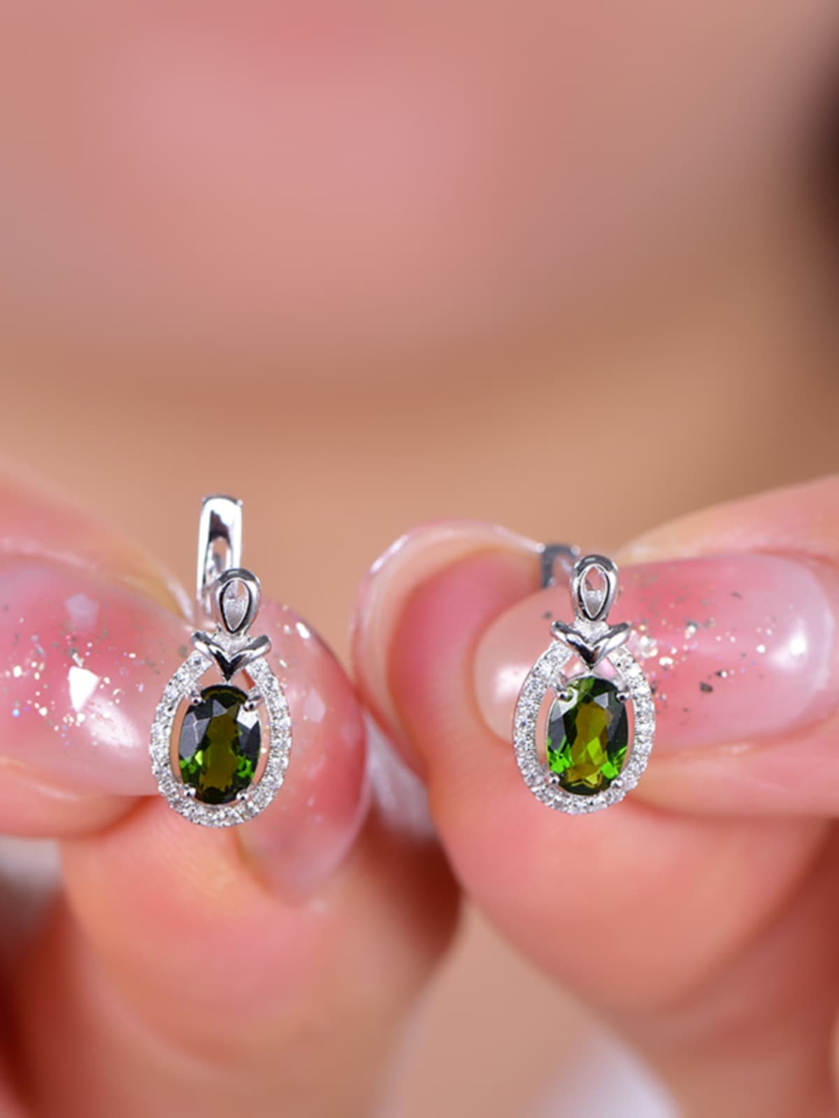 神秘の輝き 天然石オーバルピアスパワーストーン アクセサリー